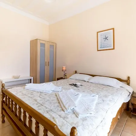 Apartman Captain Fotis 4 *