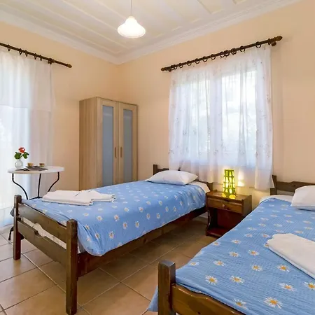 Captain Fotis 4 Póndi