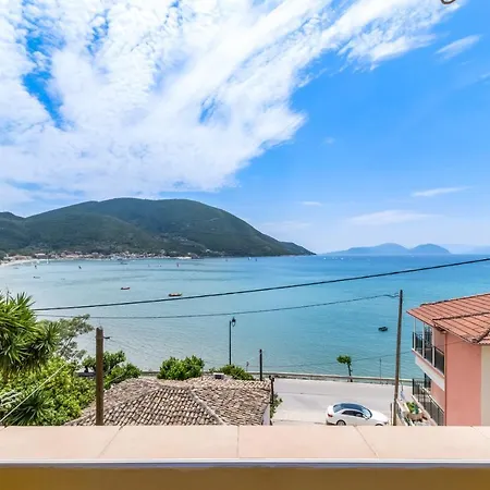 Captain Fotis 4 * Póndi